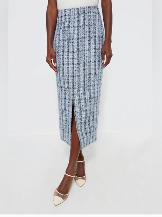 Tuckernuck Dresses & Skirts - Tuckernuck Blue Tweed Dorset Midi Cynthia Skirt EUC Size Medium